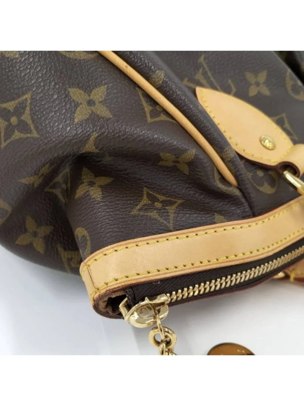Louis Vuitton Tivoli PM Handbag Monogram